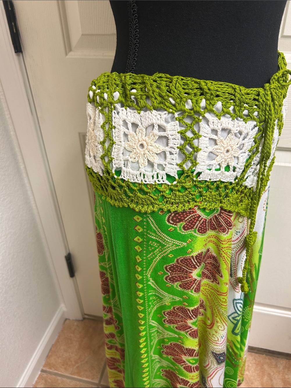 AREEWAN SHOP Green Crochet Waist Boho Maxi Skirt, Medium, 100% Cottons - Picture 8 of 9